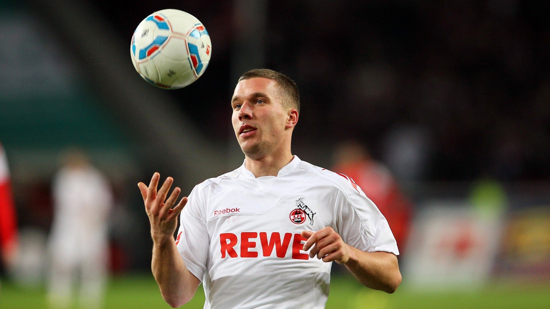 “高新区全民健身馆：短柄墙球，不只是一场比赛，而是脑力与体力的双重考验！”